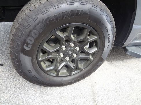 Used 2025 Ford F150 XLT w/ Equipment Group 301A Standard image 14