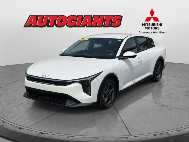 Used 2025 Kia K4 FWD image 7