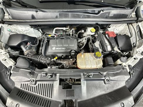 Used 2020 Buick Encore Essence image 26