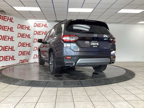 Used 2024 Honda Pilot Elite image 5