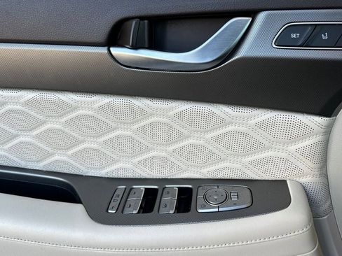 Used 2020 Hyundai Palisade Limited image 8