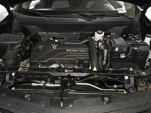 Used 2022 Chevrolet Equinox LS w/ LPO, Cargo Package FWD image 13