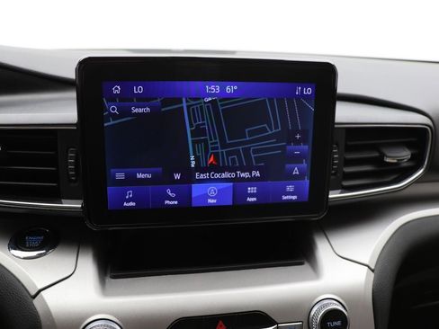 Used 2022 Ford Explorer XLT w/ Equipment Group 202A image 21