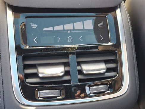 New 2026 Volvo XC90 B6 Ultra w/ Protection Package image 7