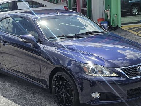 Used 2011 Lexus IS 250C RWD image 21