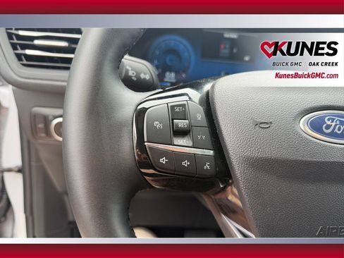 Used 2025 Ford Escape Platinum AWD/4WD image 17