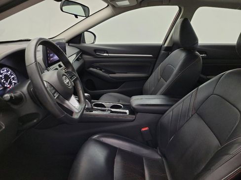Used 2023 Nissan Altima 2.5 SR w/ SR Premium Package FWD image 17