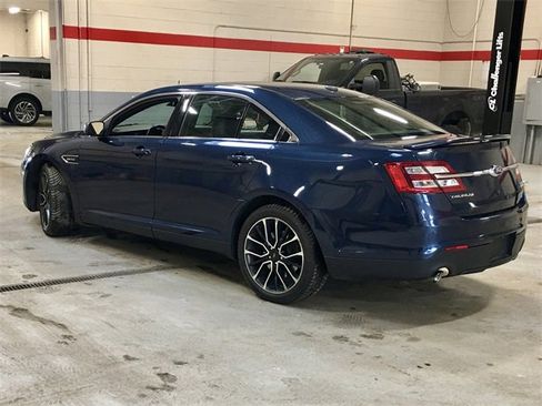 Used 2017 Ford Taurus SHO image 2