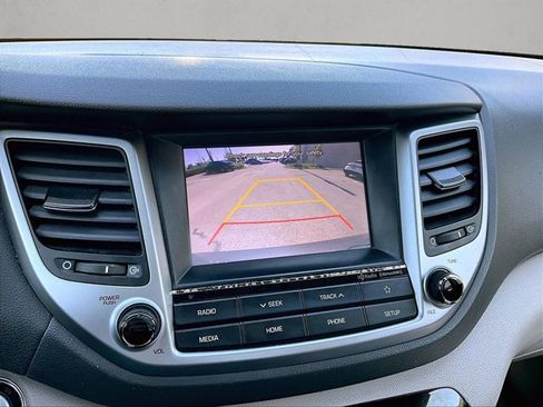 Used 2018 Hyundai Tucson Value FWD image 21
