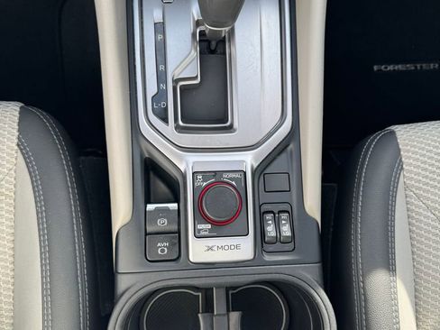 Used 2021 Subaru Forester Premium image 21