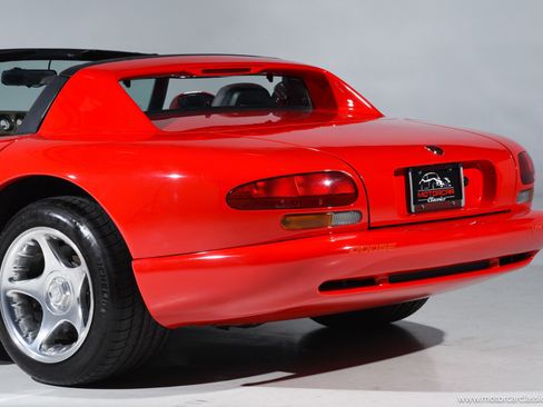 Used 1994 Dodge Viper RT/10 RWD image 19