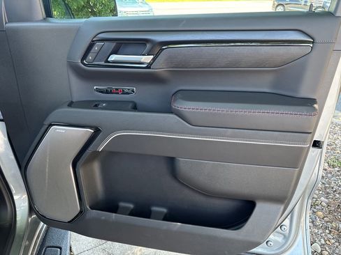 New 2026 GMC Sierra 1500 4x4 Crew Cab AT4X w/ LPO, Black Badging Package image 58