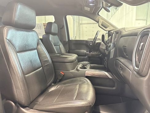Used 2019 Chevrolet Silverado 1500 LTZ w/ LTZ Plus Package AWD/4WD image 31