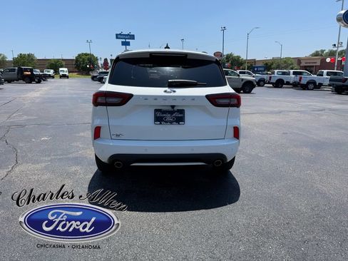 Used 2024 Ford Escape ST-Line w/ Tech Pack #1 FWD image 4