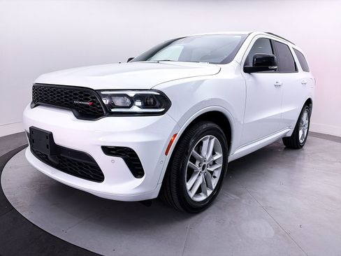 Used 2025 Dodge Durango GT AWD/4WD image 13