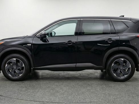 Used 2025 Nissan Rogue SV AWD/4WD image 5