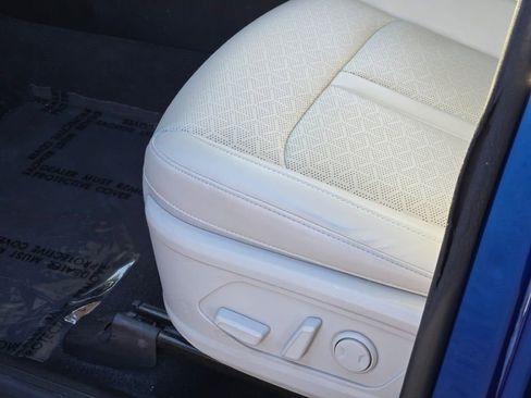 Used 2022 Kia Sorento SX image 25