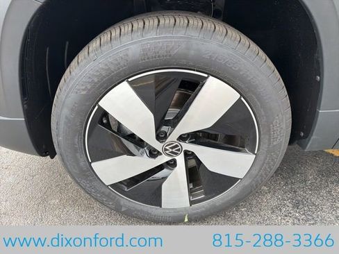 New 2026 Volkswagen Taos S image 26