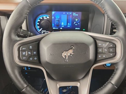 New 2024 Ford Bronco Outer Banks w/ Sasquatch Package image 25