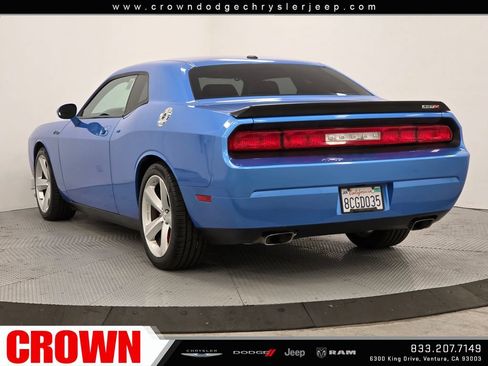 Used 2009 Dodge Challenger SRT8 w/ SRT Option Group II RWD image 5