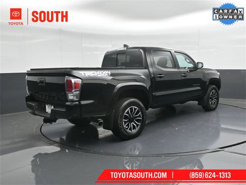 Used 2023 Toyota Tacoma TRD Sport image 3