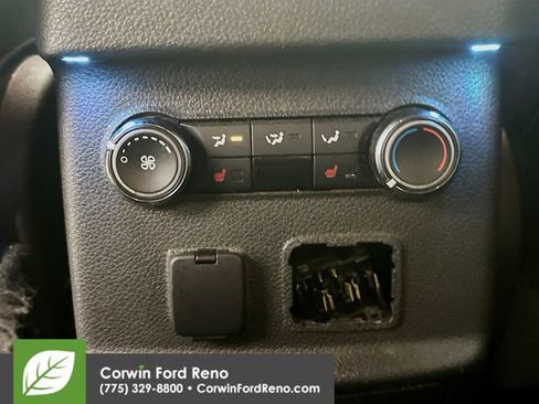 Used 2015 Ford Explorer Limited w/ Equipment Group 301A FWD image 26