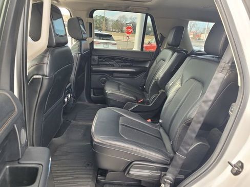 Certified 2019 Ford Expedition Platinum RWD image 9