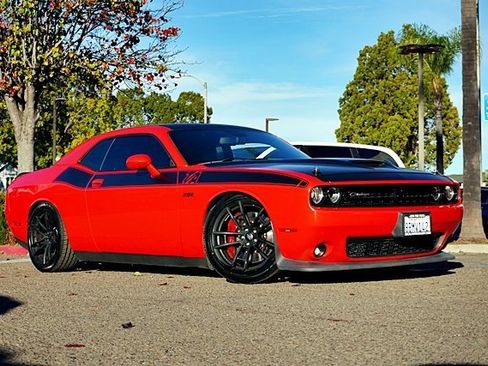 Used 2018 Dodge Challenger T/A image 2