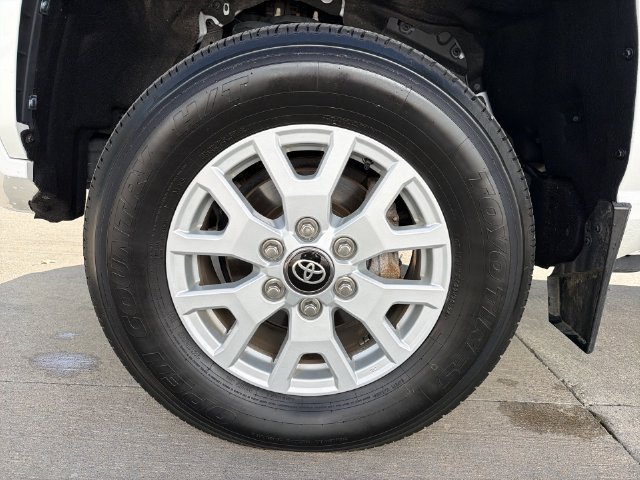 Used 2024 Toyota Tacoma SR AWD/4WD image 19