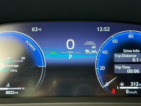 Used 2026 Toyota Crown AWD/4WD image 28