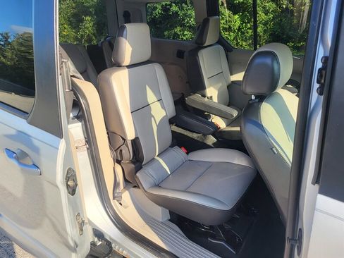 Used 2016 Ford Transit Connect Titanium image 14