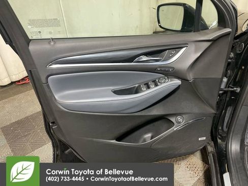 Used 2024 Buick Enclave Premium image 25