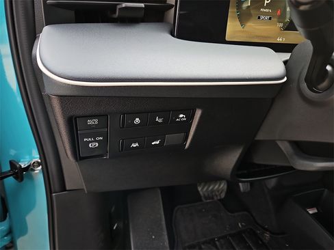 New 2026 Nissan Leaf Platinum+ image 17