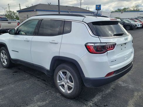 Used 2024 Jeep Compass Latitude AWD/4WD image 4