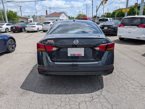 Used 2022 Nissan Altima 2.5 SV FWD image 7