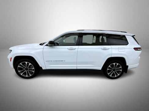 Used 2022 Jeep Grand Cherokee L Overland w/ Advanced Protech Group III image 8