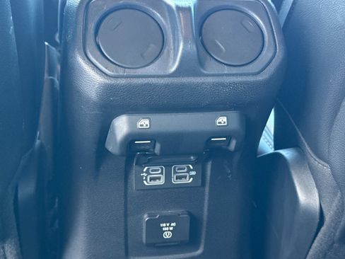 Used 2020 Jeep Wrangler Unlimited Rubicon AWD/4WD image 35