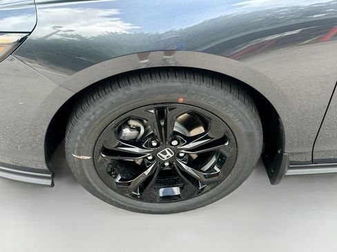 New 2025 Honda Accord SE image 25