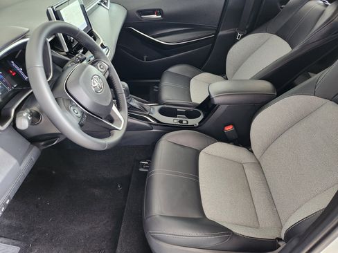 Used 2025 Toyota Corolla XSE FWD image 14
