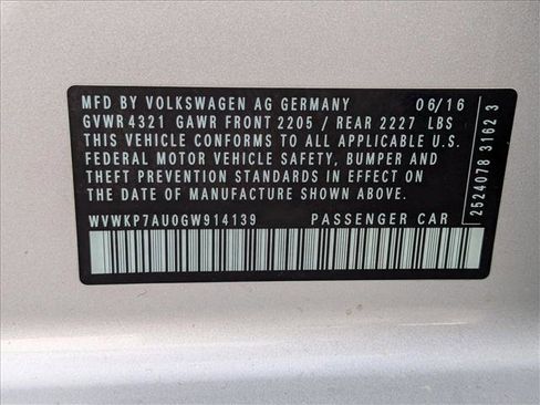 Used 2016 Volkswagen e-Golf SE w/ DC Fast Charging Package image 24