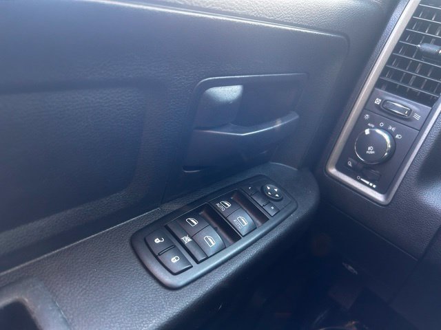 Used 2014 RAM 1500 Express AWD/4WD image 23