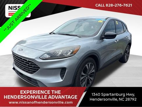 Used 2021 Ford Escape SE w/ SE Sport Appearance Package FWD image 1