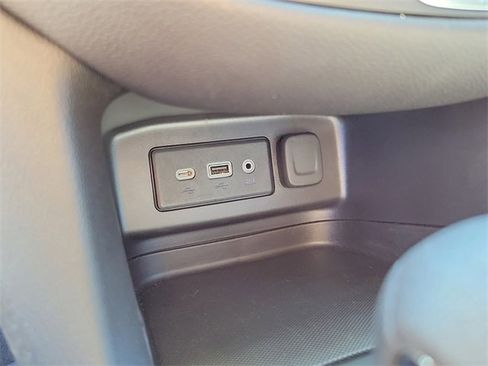 Certified 2024 Chevrolet Equinox LT image 25