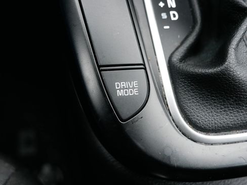 Certified 2024 Kia Soul LX w/ Option Group 015 image 28