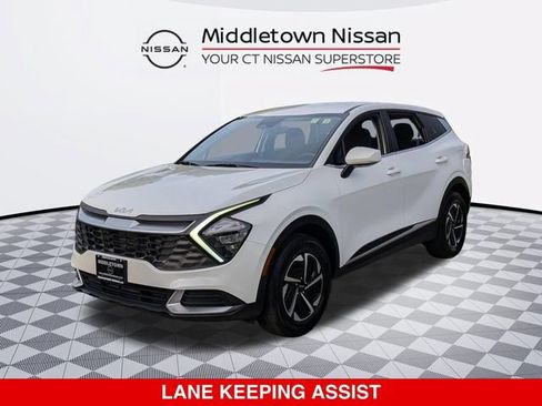 Used 2023 Kia Sportage LX AWD/4WD image 7