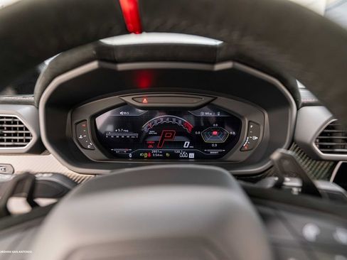 Used 2023 Lamborghini Urus Performante image 45
