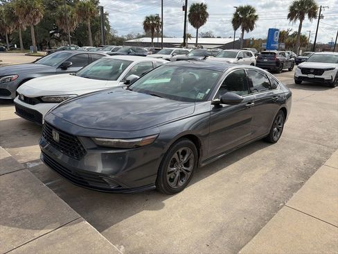 Used 2023 Honda Accord EX-L image 2