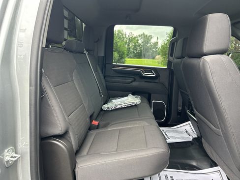 Used 2025 Chevrolet Silverado 3500 LT w/ Convenience Package AWD/4WD image 12