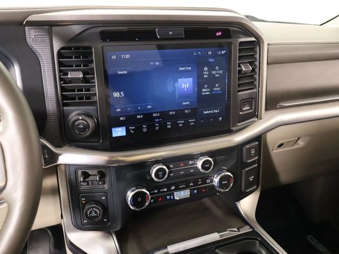 Used 2025 Ford F150 Platinum w/ Equipment Group 703A Plus AWD/4WD image 5