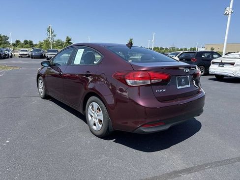 Used 2017 Kia Forte LX FWD image 6